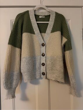 Chunky Colorblock V-Neck Button Cardigan - Green Cream Gray